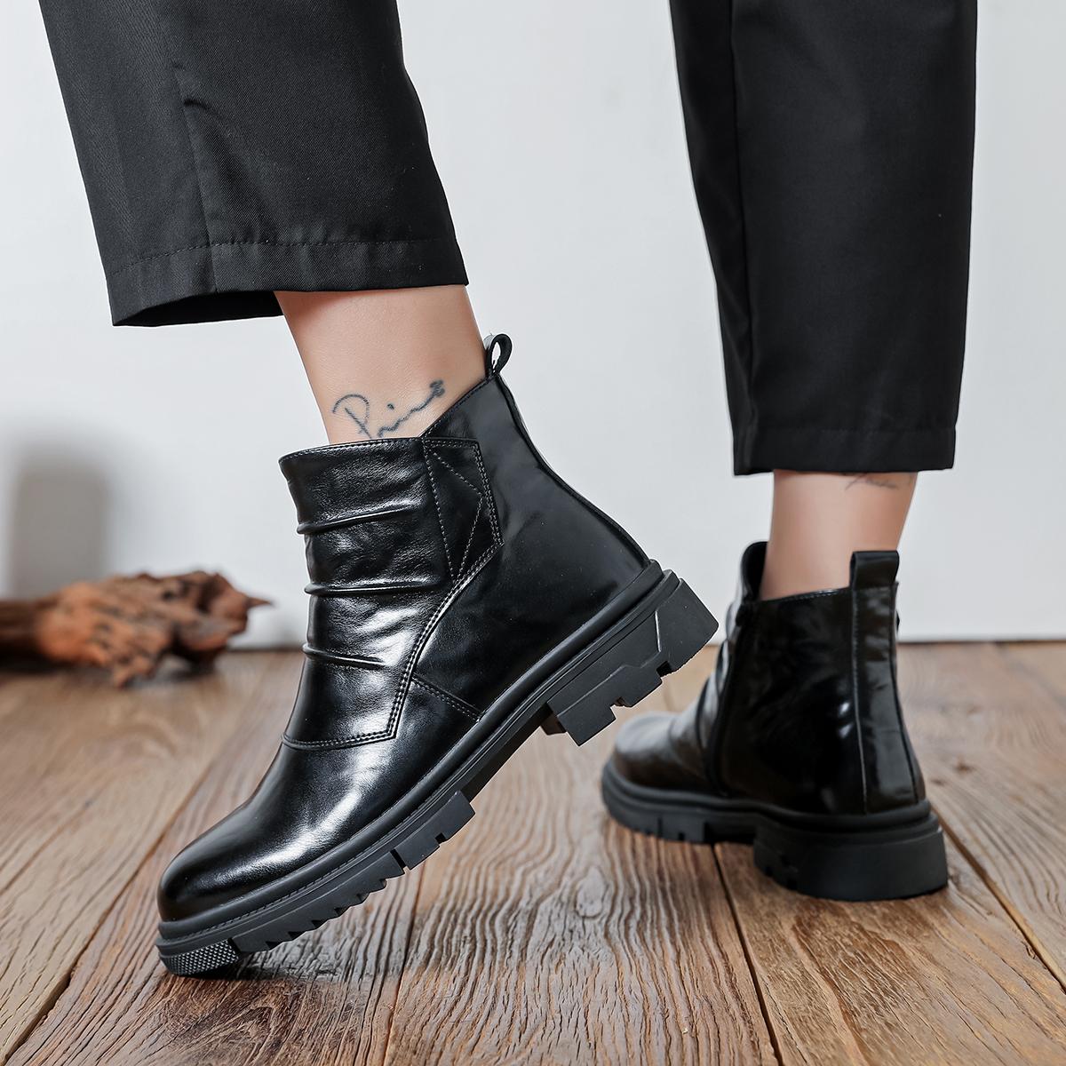 Men’s new high-top shaft boots—fashionable, versatile boots; trendy casual men’s shoes; all-season fashion boots with thick soles.