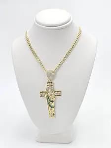San Jude pendant and chain size 23 inches