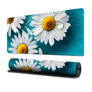 Daisy Pattern Mouse Pad, 1 Count Large Desk Mat, Extended Keyboard Pad, Anti-slip Rubber Base Mouse Pad for Office, Home, Office Desk Accessories