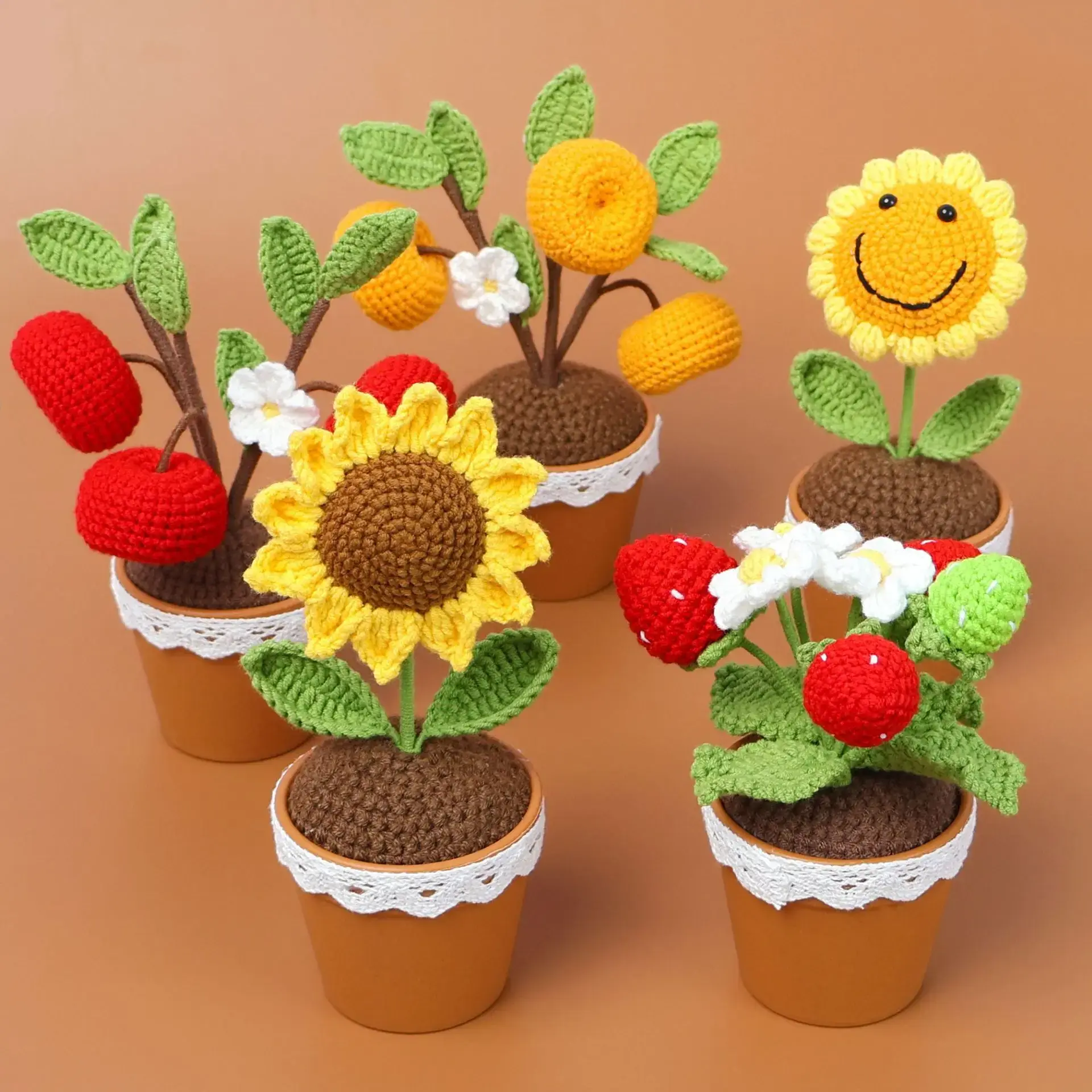 Hot selling multi-color crochet sunflower accessories, exquisite fruit trees, potted plants, flower pots, graduation Halloween