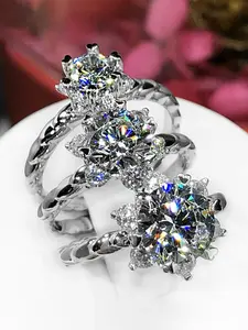 Heart-Shaped Snowflake Ring for Women, Six-Prong 2 Carat Simulated Diamond, Moissanite Design, Elegant Jewelry