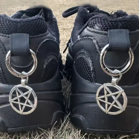 2 Piece Pentagram Pendant Shoe Boot Decorations, Shoe Embellishments, Hanging Decoration Shoe Charms, Shoes DIY Accessories, Bling Shoe Charms, Shoe Charms Set, Shoe Decor Accessory