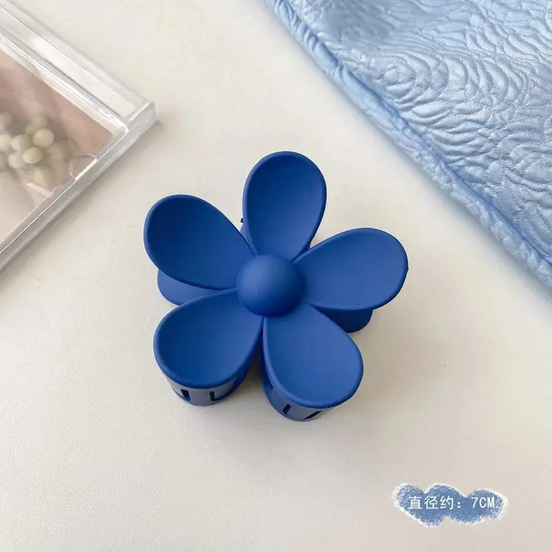 11 # Blue Flower JB098