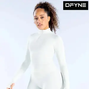 DFYNE Impact Half Zip Crop Top – Seamless High Stretch Quick-Dry Workout Top for Women