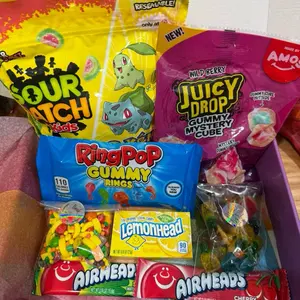 Fruity Candy Multipack Gift Set - 1 Large, 5 Normal-Size, 2 Special Saturated Fat Free Snacks, Random Surprise, Ready-to-Eat Unique Pastel Ambient Treats