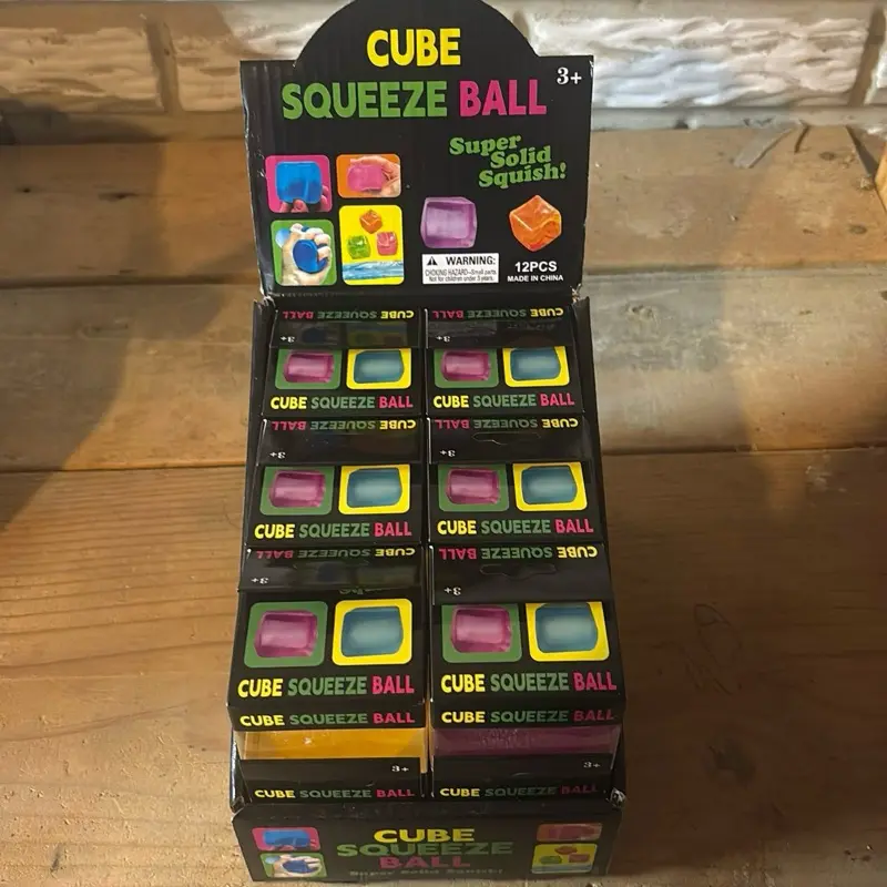 Kids Stress Relief-Cube Squeeze Ball – Anxiety Relief Product, Decompression Squeeze Toy, Sensory Stress Reliever, Stress Relief Gadget, Sensory Calming Tool, Random Color