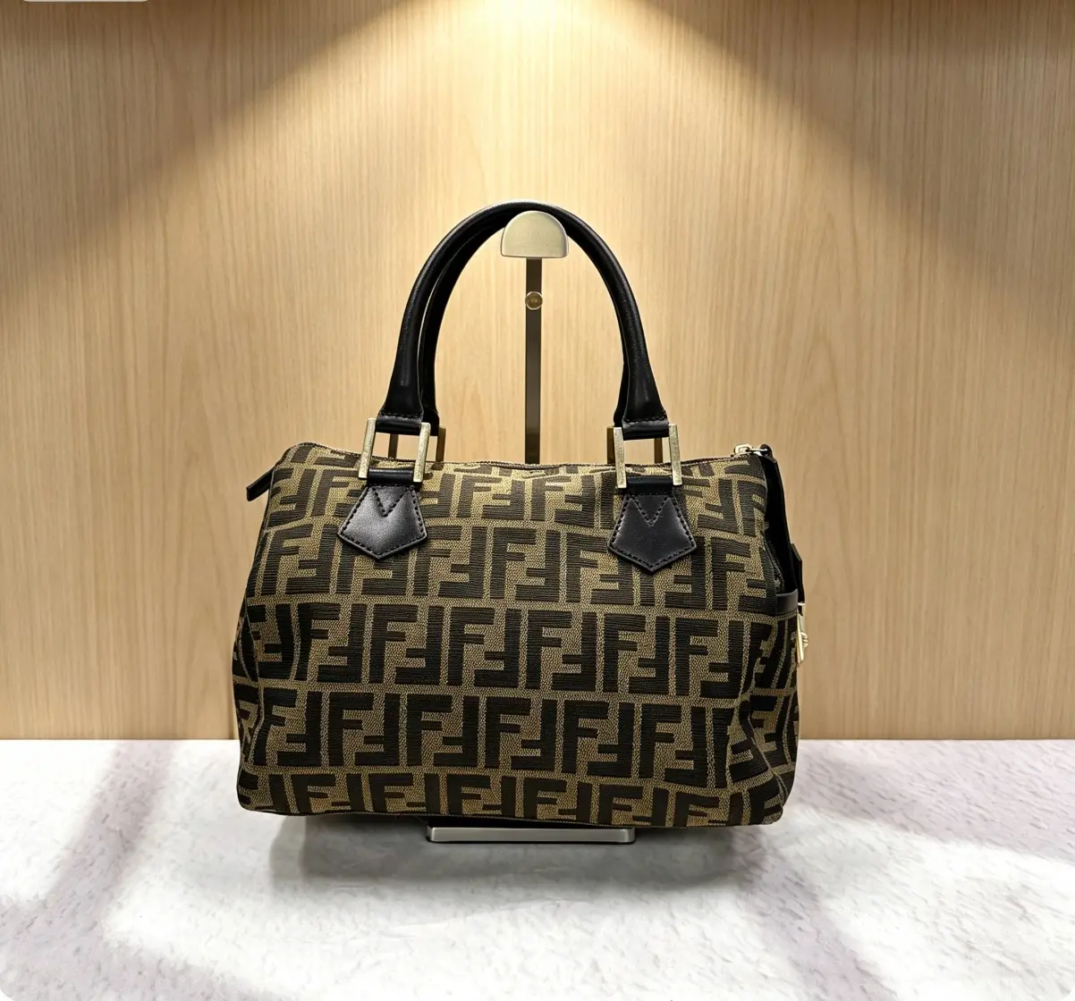Pre-owned FENDI Canvas Shoulder Bag D0518143218