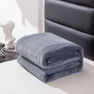 This easy-to-use grey blanket is made of soft, thick, and versatile fabric that provides warmth. This ultra-soft, comfortable, lightweight microfiber blanket is suitable for all seasons and can be used on beds and sofas.