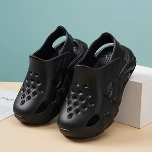 New summer breathable soft-soled boys' outdoor casual sports shoes, slip-resistant and durable, suitable for older children as beach flip-flops