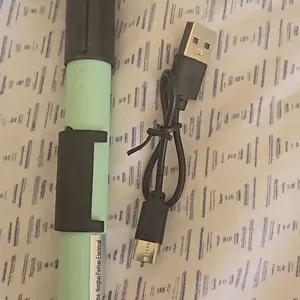 Portable Electric Nose Hair Trimmer for Men and Women, No Pulling Compact USB Rechargeable Trimmer, Suitable for Nose, Eyebrow and Ear Hair Trimming