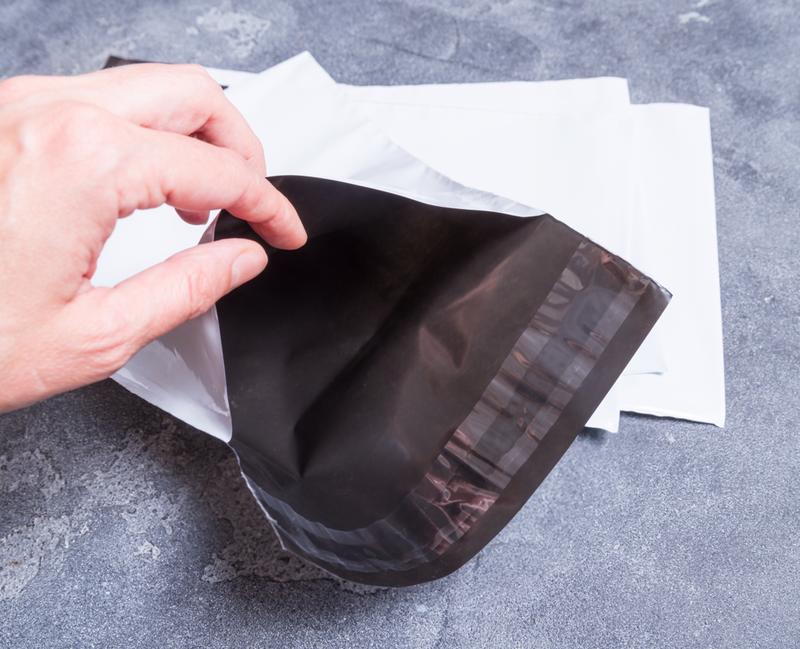 Poly Mailer Envelope Self-Seal Shipping Bag Tear-Resistant Multiple Sizes 100/pack