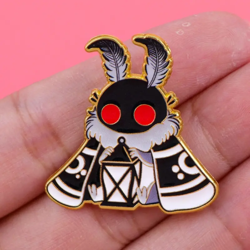 Strange Moth Brooch, Zinc Alloy Durable Badge, Lapel Pins, Punk Party Fashion Accessory, Halloween Gift for Family Friends, Animal Print Design, Exquisite Brooch, Brooch Pin Clip