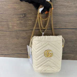 Pre-owned GUCCI leather Crossbody Bags GG Marmont white quilted bucket bag with gold chain QG1981#