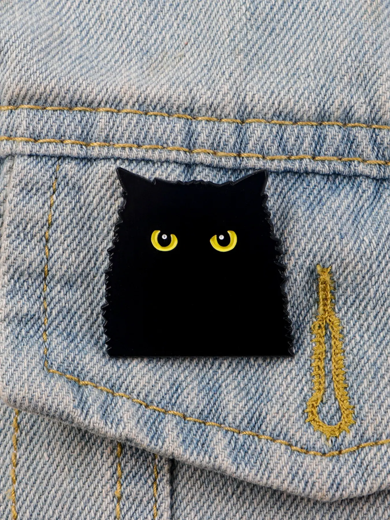 Adorable Black Cat Animal Cartoon Lapel Brooch, Durable Metal Accessory, Perfect Christmas Gift for Cat Lovers, Suitable for Suits, Jackets, Hats, Hat Clip, Durable Metal Pins, Alloy Brooch Pin