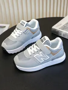 Girls' Spring 2026 New Sports Shoes, Anti-Slip Casual Sneakers for Kids Ages 3-12, Fashionable All Season Footwear