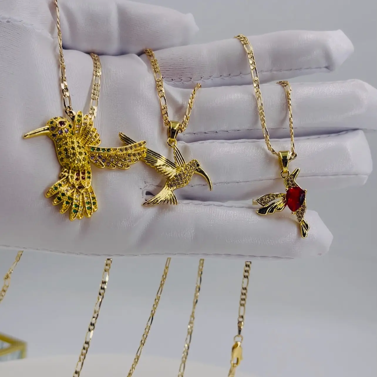 14K Gold Plated Hummingbird Pendant Necklace Chain, Alloy Metal Coating Costume Jewelry with White, Red and Multicolor Stones, 1-Size Fashion Accessory
