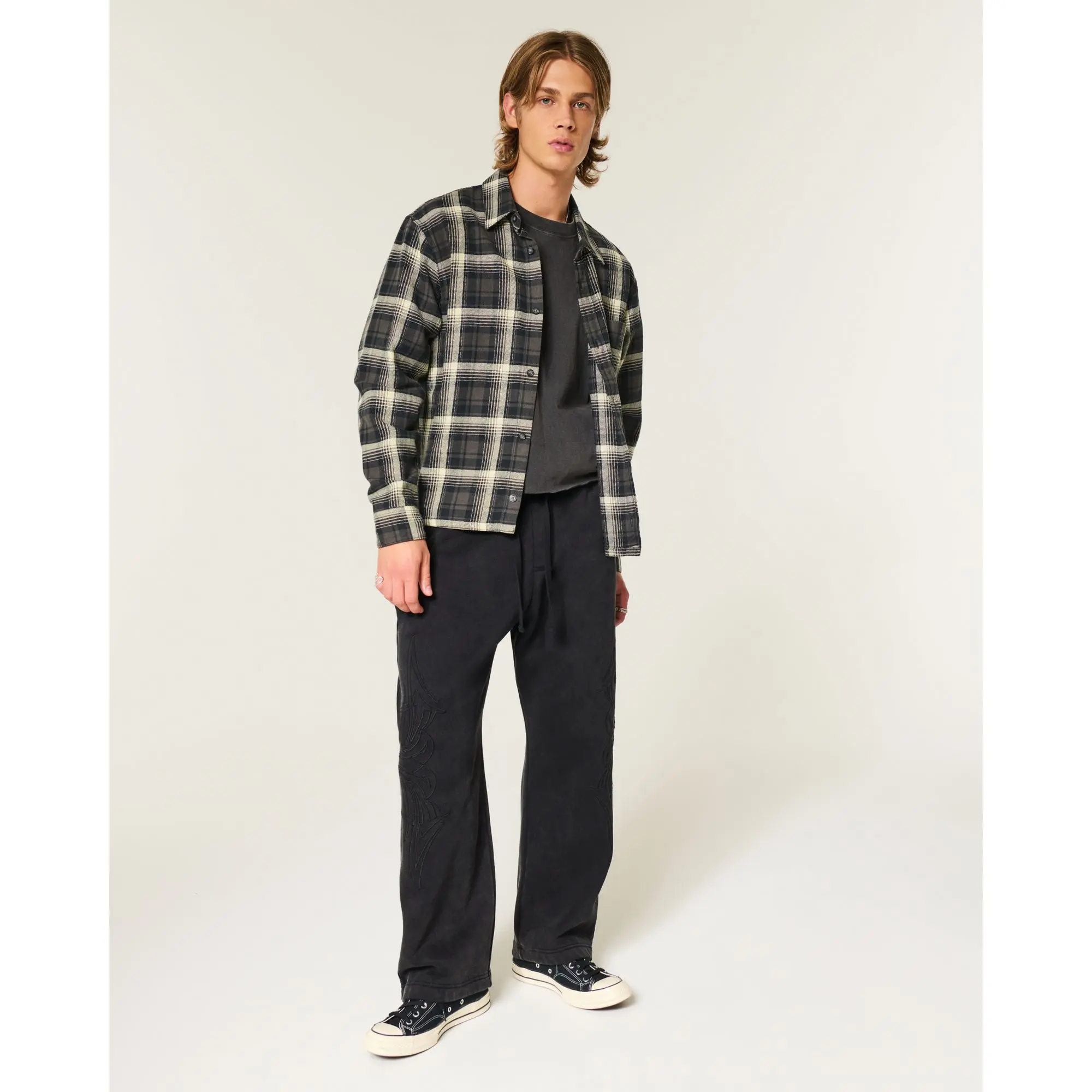 Hollister Feel Good Flame Embroidery Baggy Sweatpants Hollister Feel Good Flame Embroidery Baggy Sweatpants