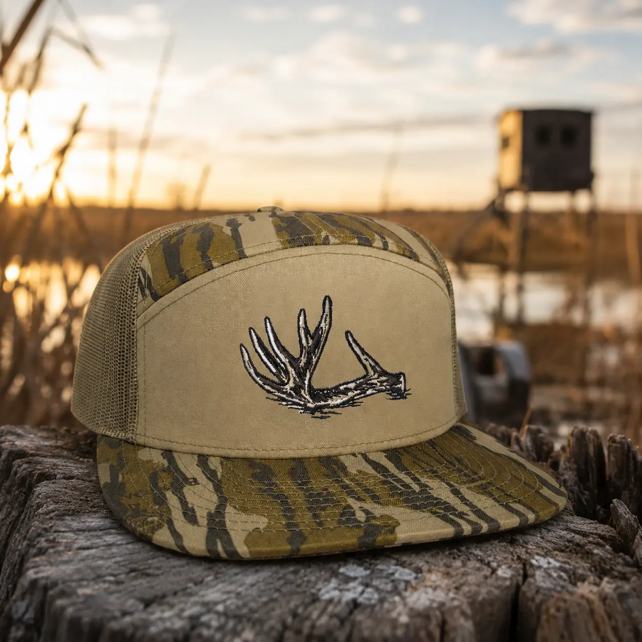 Deer Antler Hunting Hat, Camo 7 Panel Trucker Hat, Whitetail Buck Snapback Cap, Mesh Back Hunting Hat, Outdoor Sportsman Gift