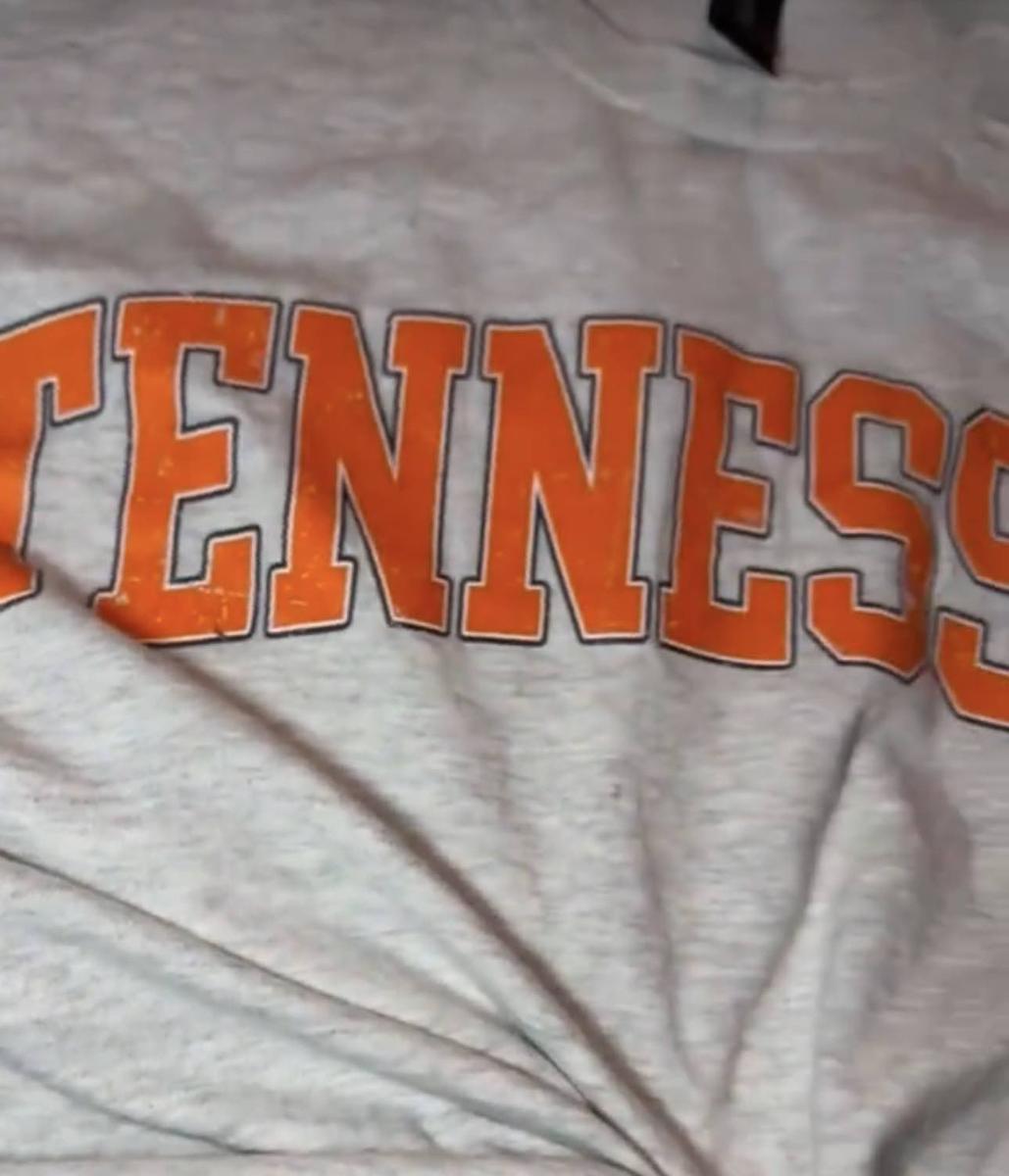 Item: Tennessee, XL