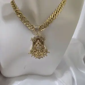 Cadena Gold Plated Unisex Necklace with San Lazaro Pendant - Elegant Design for Men and Women