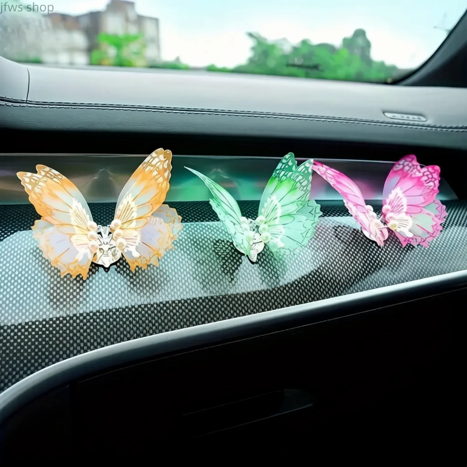 Premium Car Interior Accessories, 6 Pieces Decorative 3D Butterfly Ornaments with Dynamic Moving Feature, Cute Girly Personalized Auto Styling, Dashboard Decoration, Car Decorations Interior, Vivid homedecor, Practical, Easy Install