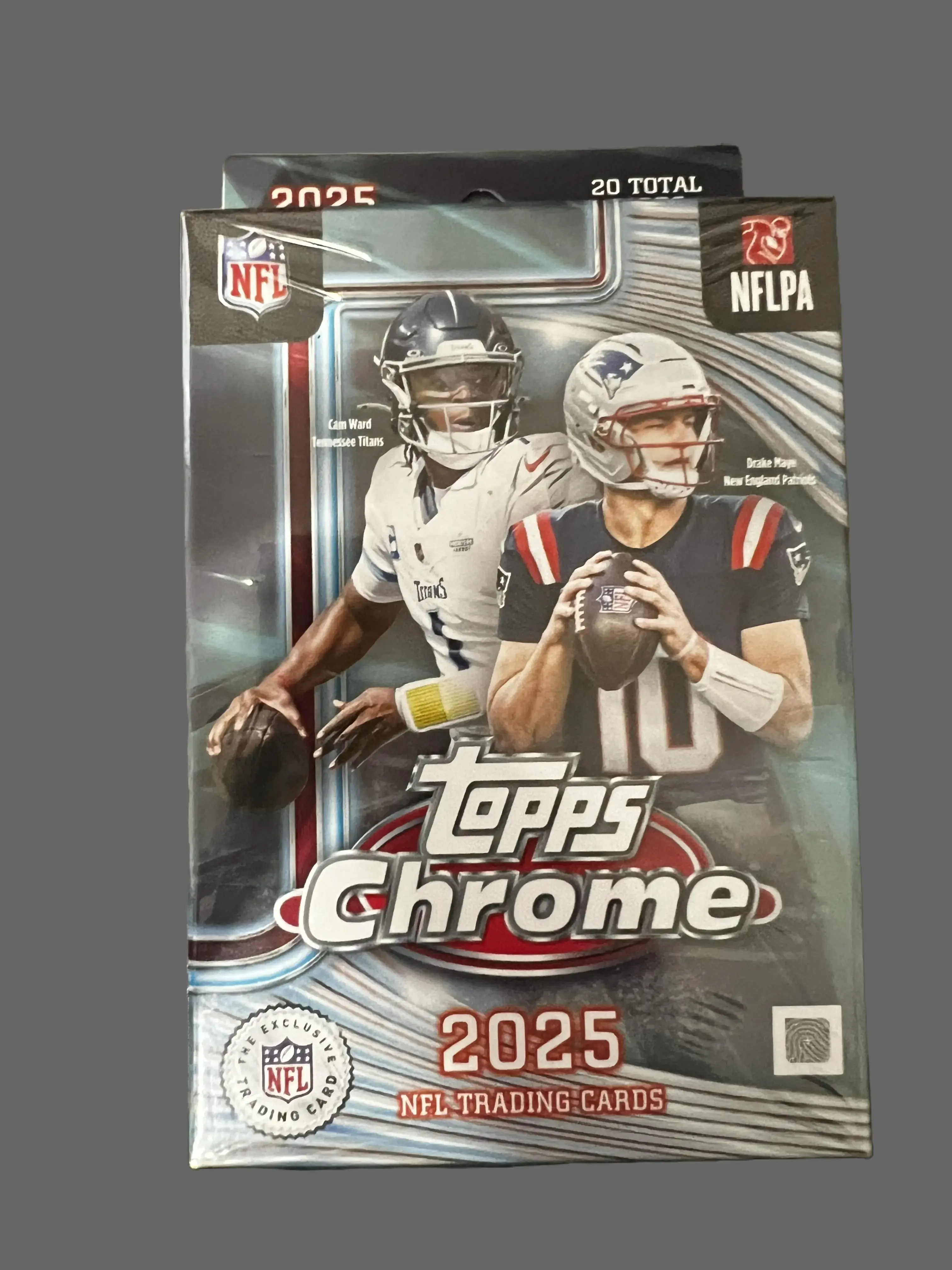 2025 Topps Chrome NFL Hanger box (Pulsar Parallels)