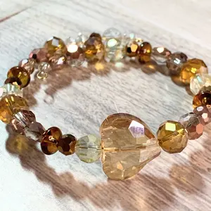 Beaded Memory Wire Bracelet with Heart Bead, Multi-Colored Beads, Elegant Design, Perfect for Any Occasion