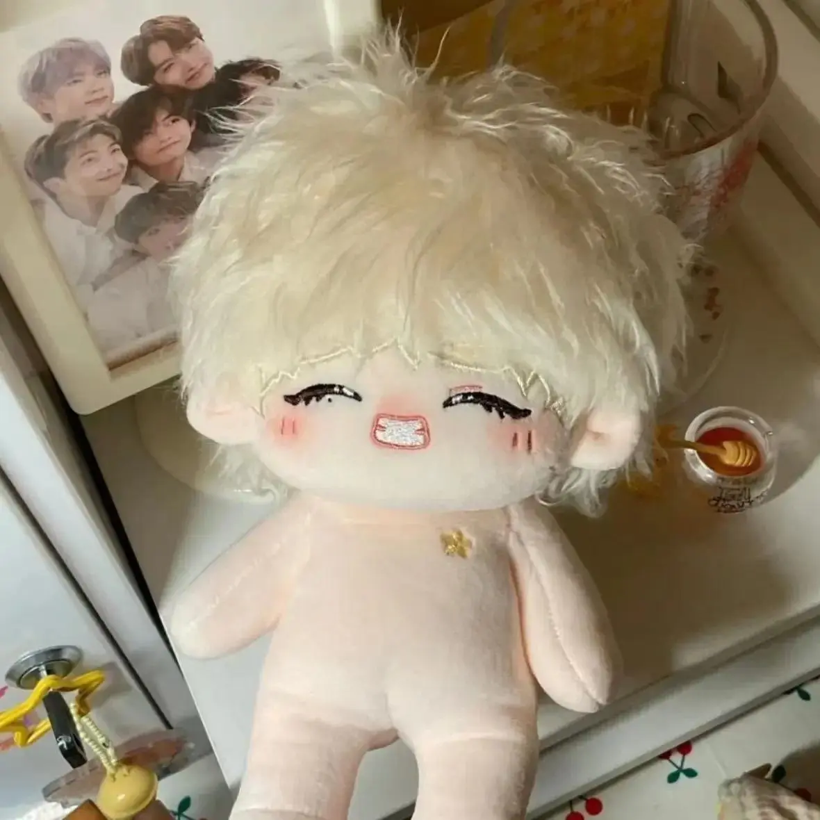 20cm Game Boy Band Kim Tae-hyung Cosplay Stuffed Plush Doll with Skeleton, Fan Collection Doll with Suit B, No Excessive Decor, Kids Gift Toy for DIY Specialty Supplies