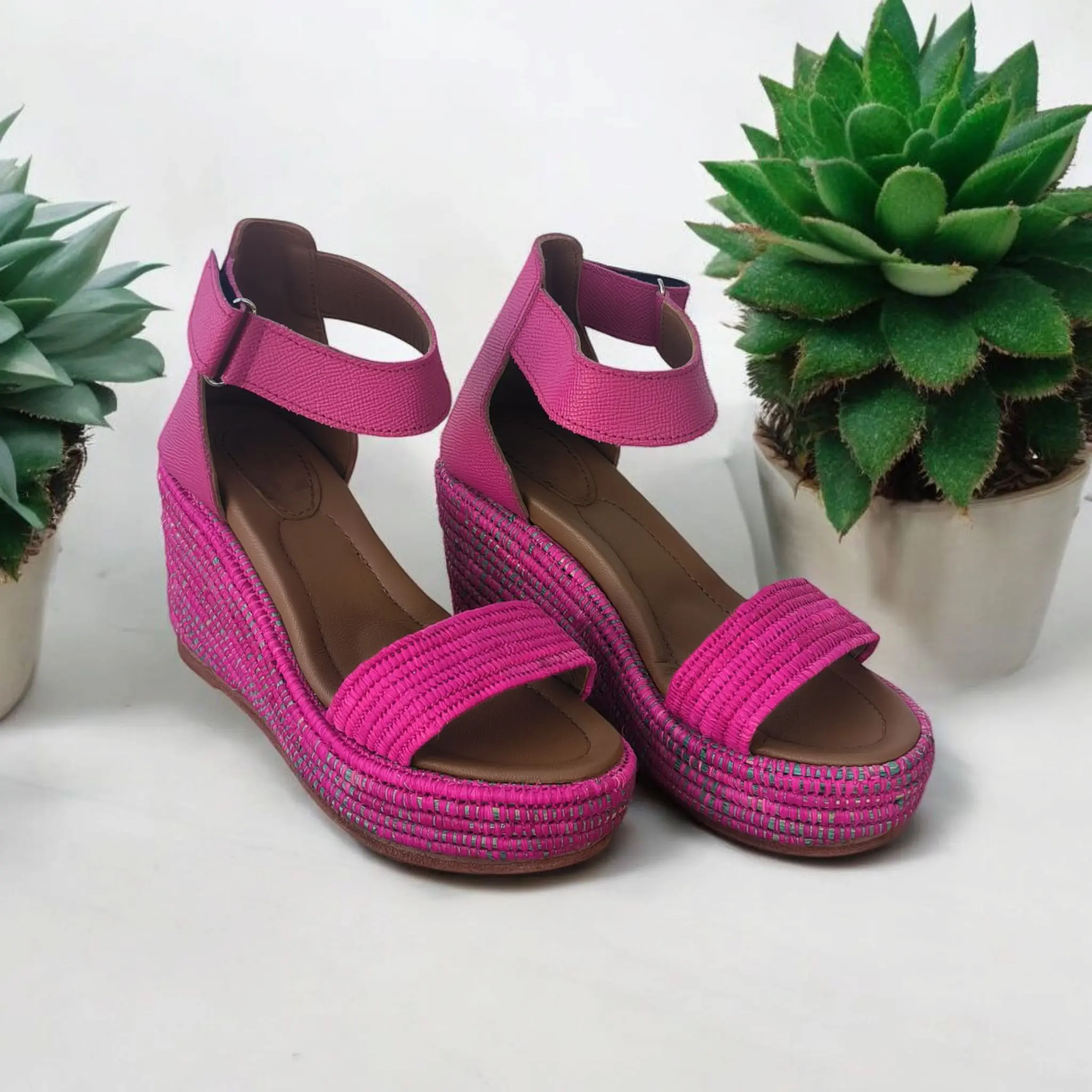 pink Rose raffia sandals Handwoven Moroccan Raffia Slippers | Elegant Indoor-Outdoor Wear