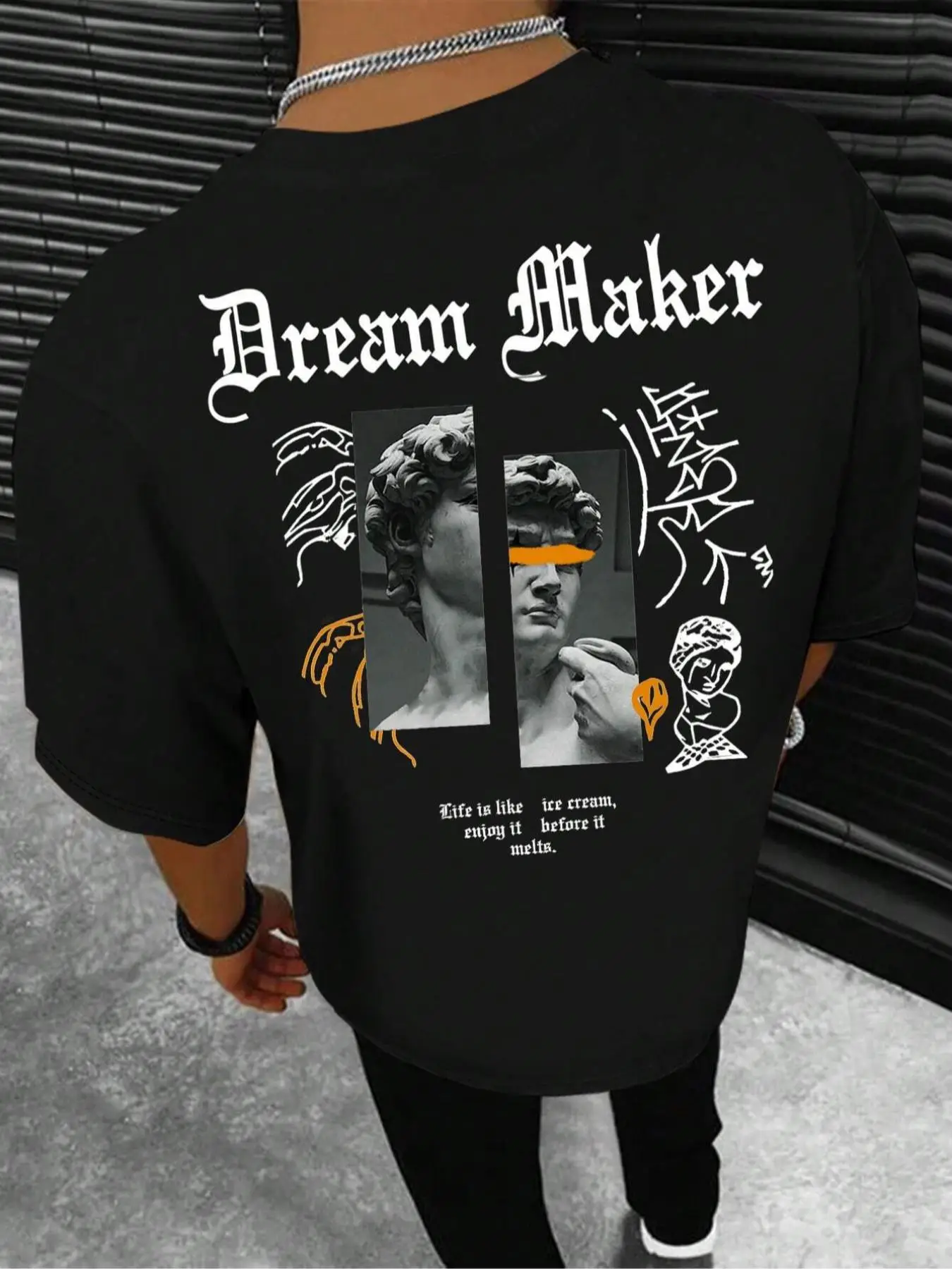 Men's Sculpture & Letter Print Short Sleeve Tee, Summer Clothes, Regular Fit Round Neck T-shirt, Trendy Street Fashion Clothes, Menswear