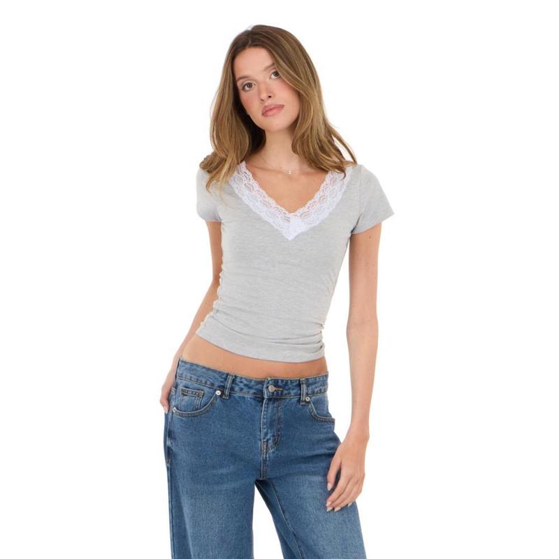 Forever 21 Women's Lace-Accented Soft Stretchy T-Shirt, Casual Everyday Tops, Cotton-Spandex Fit Fabric Essential Tshirt