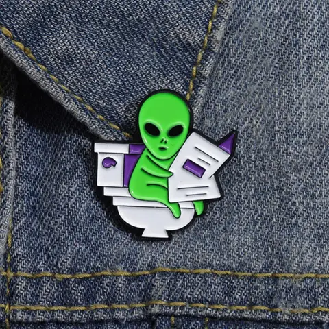 1 Piece Cute Playful Unique Alien Design Alloy Brooch, Fashion Novelty Alien Design Brooch Pin, Creative Design Accessories for Men & Women Outfit Brooch Pin Clip