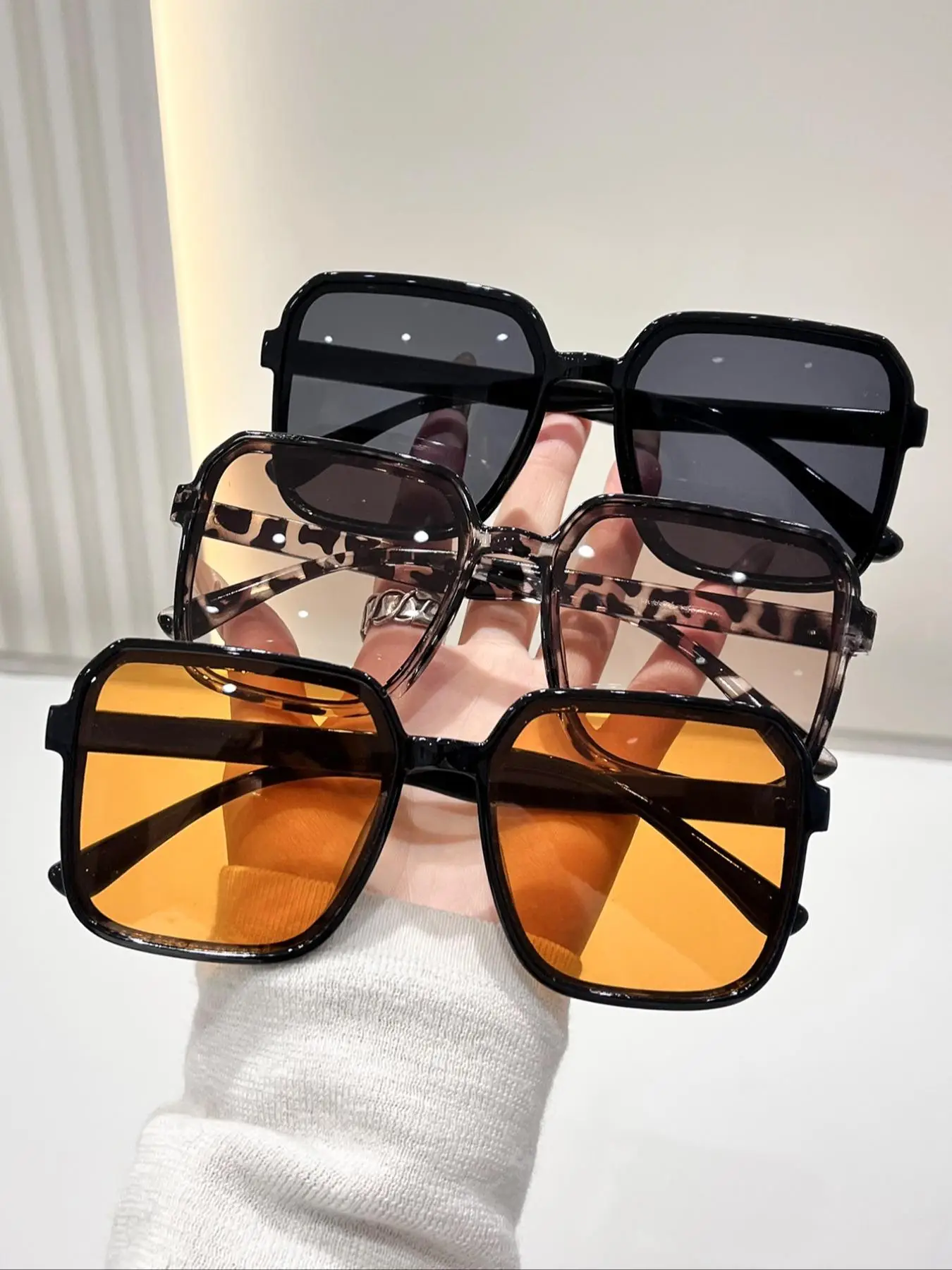 Unisex Fashionable Tinted Lens Sunglasses, Trendy Casual Sunglasses for Everyday Use, Fashion Accessories for Outdoor Activities, Leopard Print Sungla