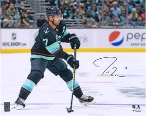 Jordan Eberle Seattle Kraken Autographed 16" x 20" Navy Skating Photograph - Fanatics Authentic Certified