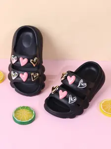 Cartoon Heart Sandals for Girls, Anti-Slip Comfortable Durable Summer Slide Slippers, Three-Color Design, Perfect for Kids' Daily Wear