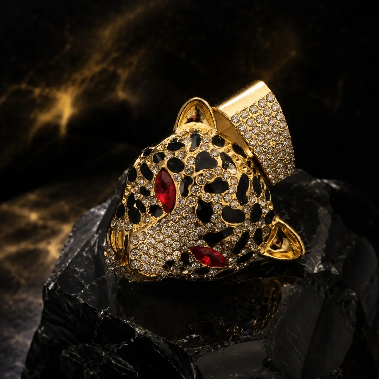 Men's Cheetah Face Pendant in Gold-Tone Stainless Steel, Heavyweight Hip-Hop Bling Necklace Set with Hypoallergenic VVS Cubic Zirconia, Fashion, Male, Adults, Wipe Soft Cloth, Casual, All Seasons