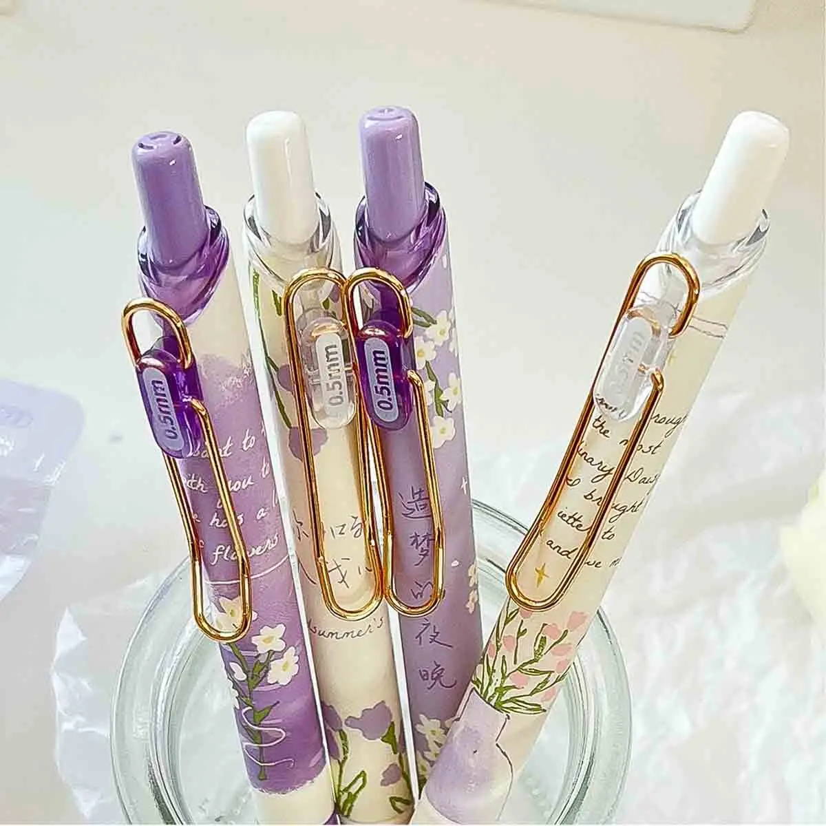 Cute Gel Pen, 4/8 Counts Retractable Gel Pen, 0.5mm Quick-drying Black Ink Pen with Smooth Writing and Soft Grip, Suitable for Note-taking, Writing, Press Gel Pen, Writing Stationery, Writing Pens