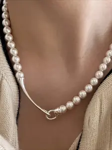 1pc French Vintage Luxury Imitation Pearl Necklace - Elegant Beads with Beads, Perfect for Parties, Dinners, Weddings, and Gifts, Includes Jewelry Box, Party Accessory | Vintage Style | Imitation Pearl Necklace, Gift for Women