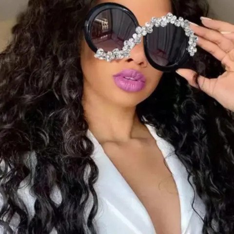 Rhinestone Decor Oversized Frame Sunglasses, Asymmetrical Design Round Frame Full Rim Glittering Sunglasses, Fashionable Sunglasses for Women & Girls for Party Decor Accessories, Party Accessory, Party Supplies
