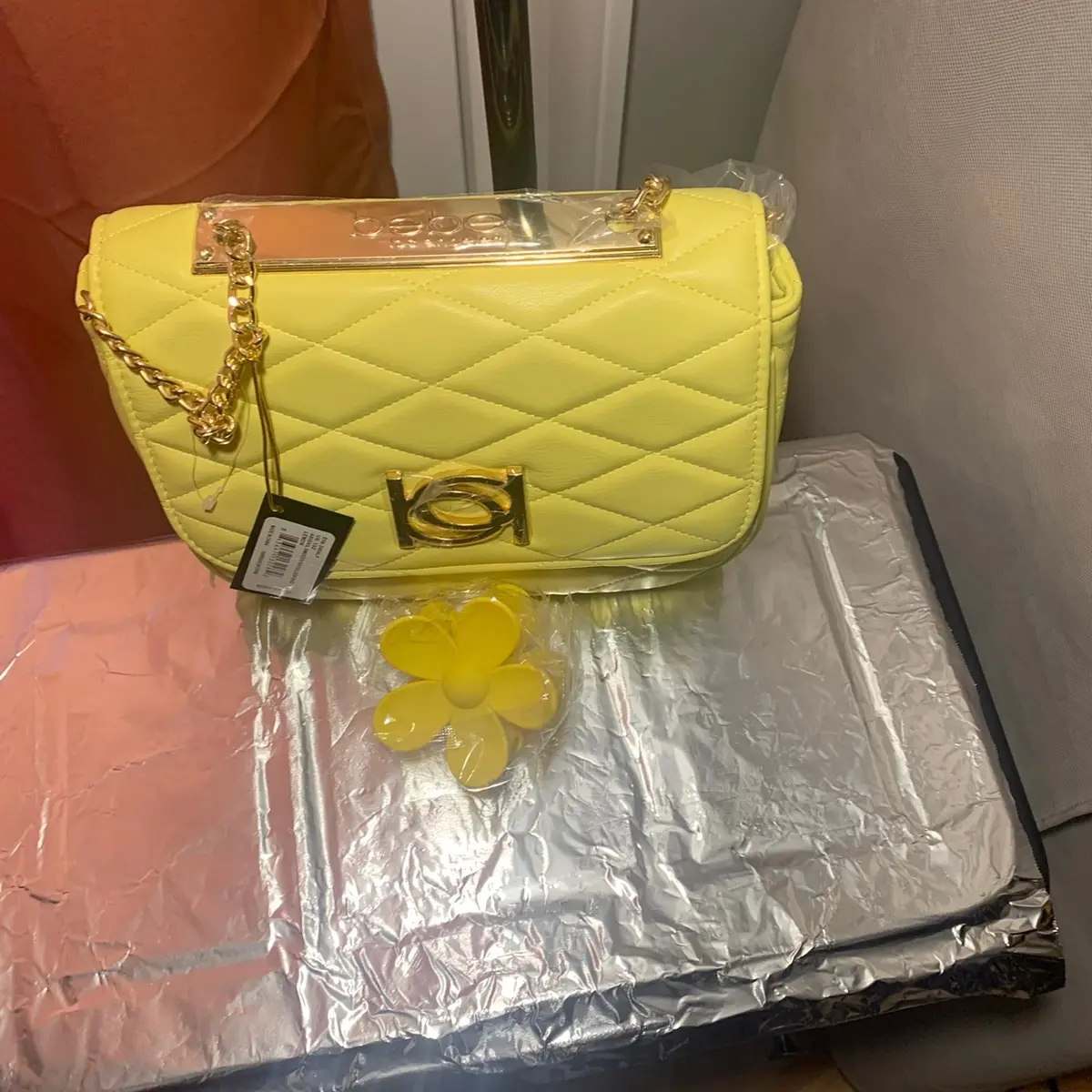 Bebe bag and hair clip set