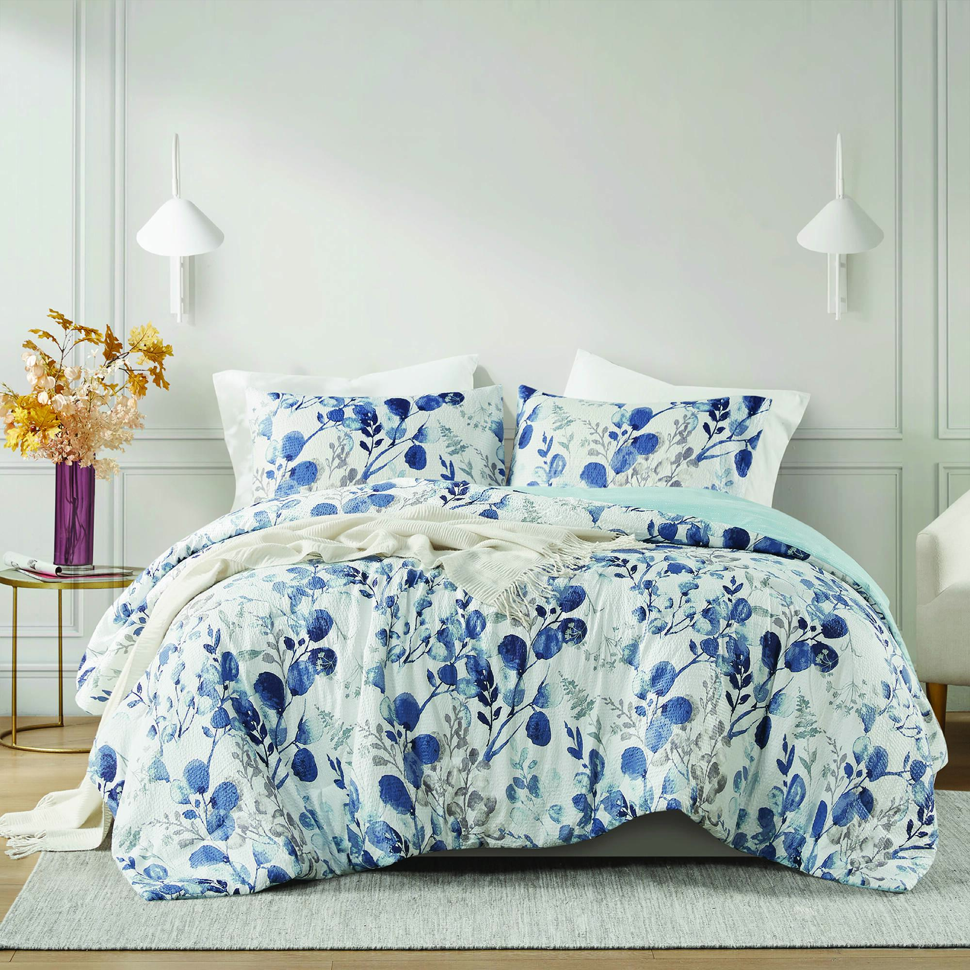 MAIN STREET Floral Print Reversible Comforter Set - Comfortable Design for Home Decor