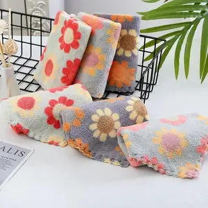 Household 4-Piece 30x30cm Coral Fleece Kitchen Towels - Soft, Absorbent Sunflower Print Hand Cleaning Cloths with Gentle Texture