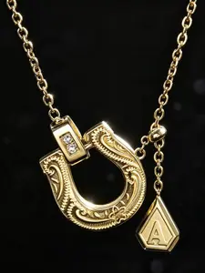 Elegant Horse Shoe Letter Necklace, Dainty Initial Necklaces, Stainless Steel Chain, Fashionable Jewelry for Women, Perfect for Parties and Daily Wear, Ideal Birthday Gift