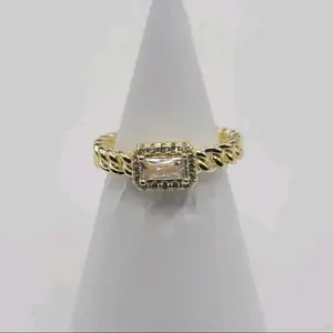 Elegant Clear Stone Rings Laminated Gold Finish Sizes 6 7 8 9 6mm Top 2mm Bottom Sparkling Gift Choice for Any Occasion
