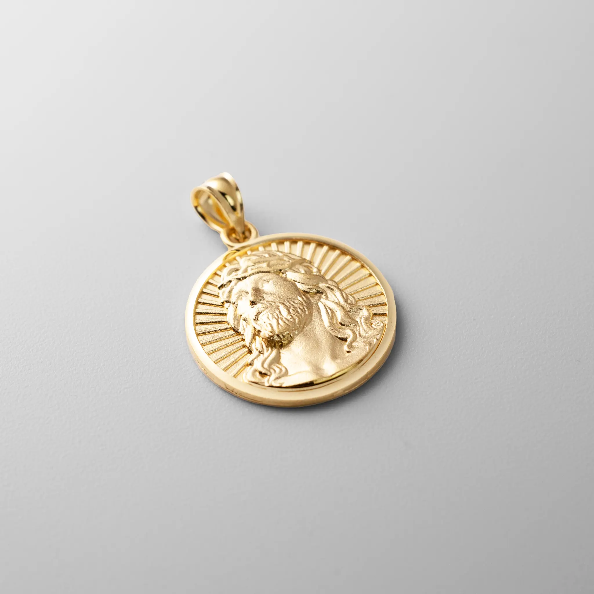 14K Gold Jesus Round Medallion Pendant – Model PT3236