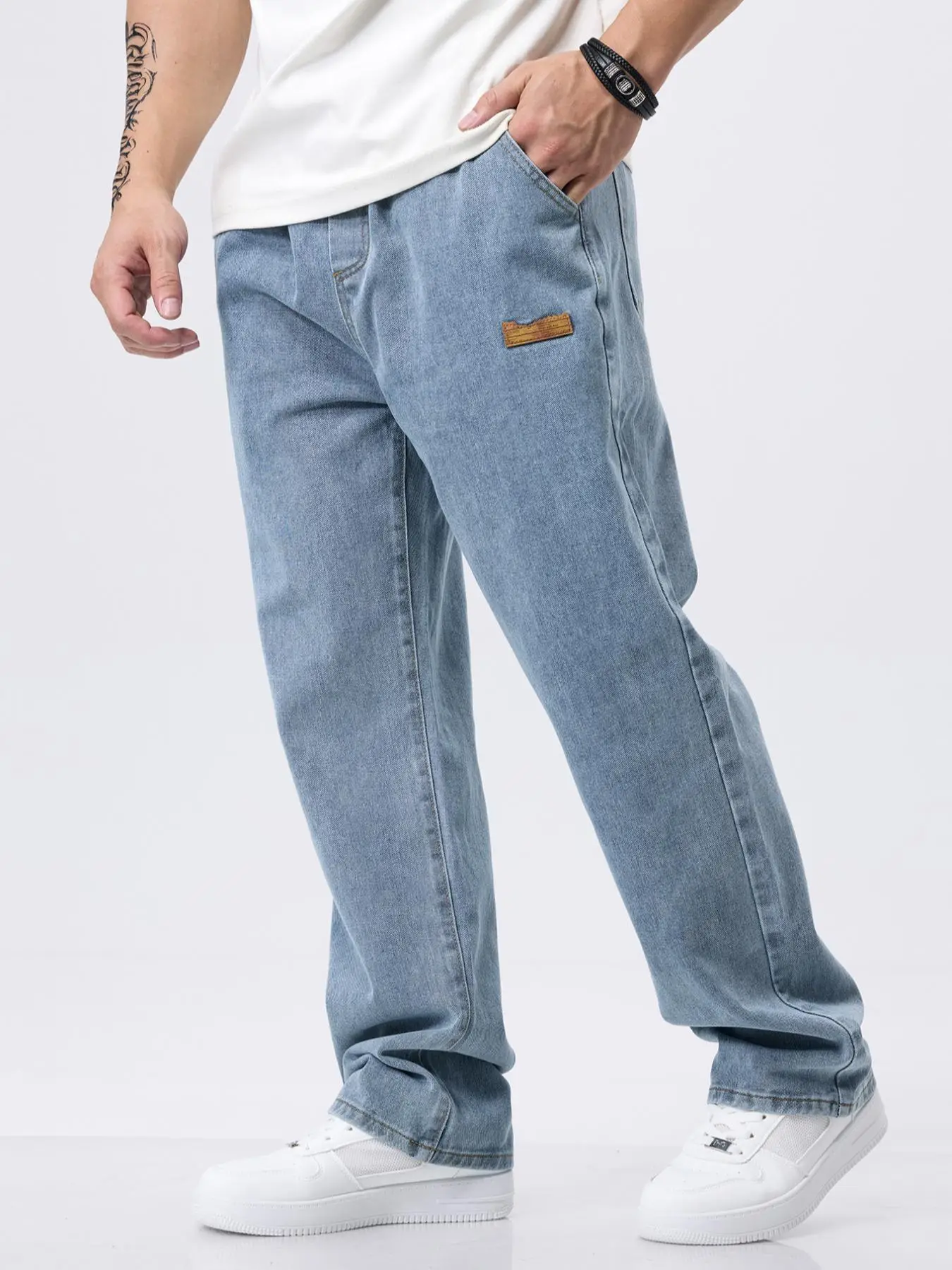 Men's Regular Fit Patched Drawstring Waist Jeans, Casual Comfy Denim Pants for Daily Wear, Woven Bottoms for All Seasons