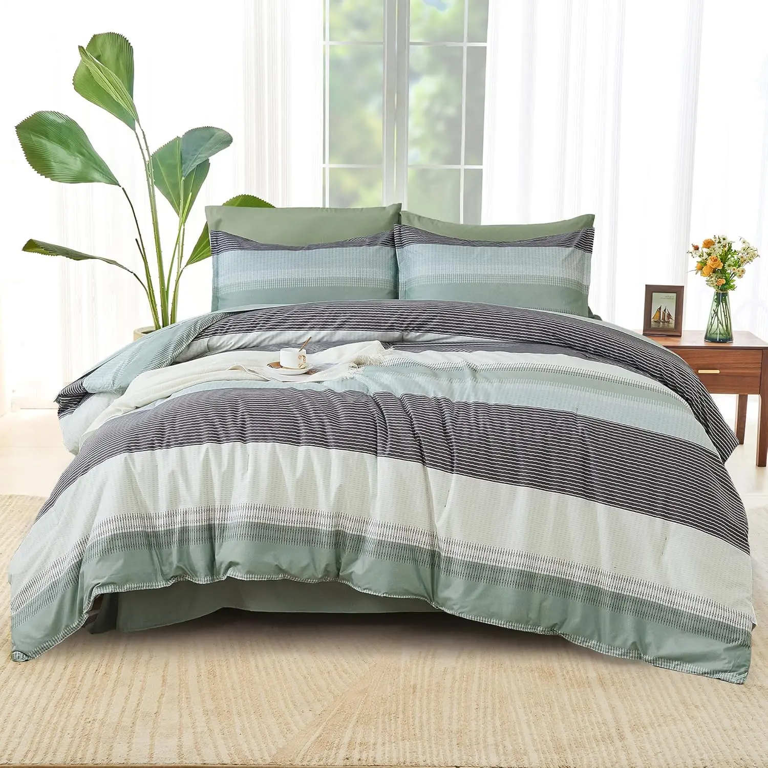 Andency Patchwork Striped Comforter Set – Soft Microfiber Bedding, Cozy All-Season Bed in a Bag, 3-Piece Set with Pillowcases