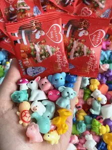 20pcs/50pcs Mini Animals Mushroom Figurines, Christmas Blind Bags Animal Miniature Fairy Garden Micro Landscape Bonsai Ornaments Mystery Bag, Perfect For Christmas Day Xmas Party Gifts,Interesting Christmas Gift Bags, Surprise Gifts For Family And Friends