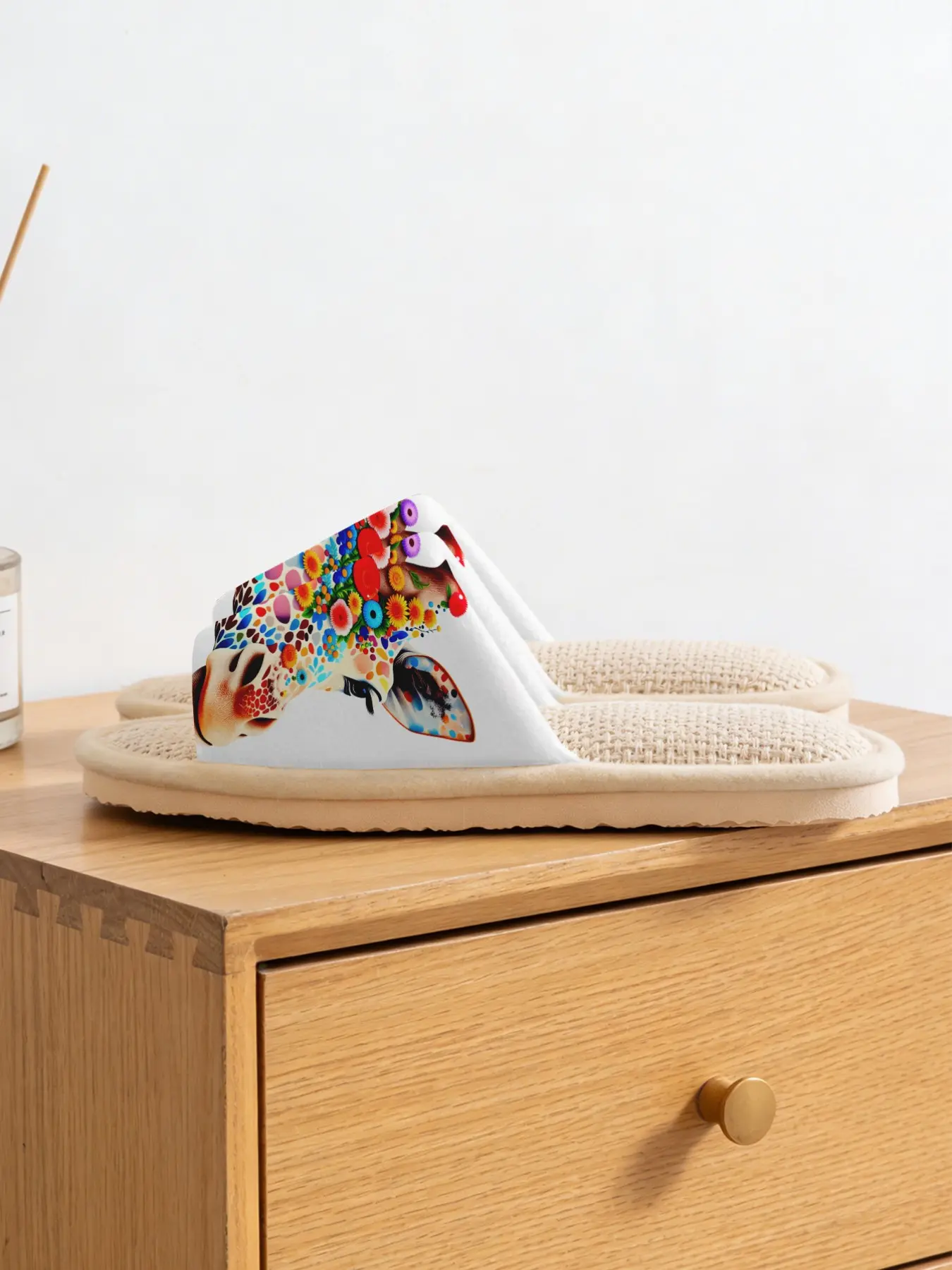 Women's Colorful Giraffe Linen Slippers, Breathable Home Shoes, Soft Eva Sole, Non-Slip Quiet, All Seasons, Casual Style