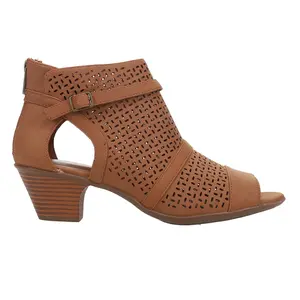 Easy Street Womens Carrigan Cut Out Ankle Strap Casual Sandals Casual Low Heel 1-2" - Brown